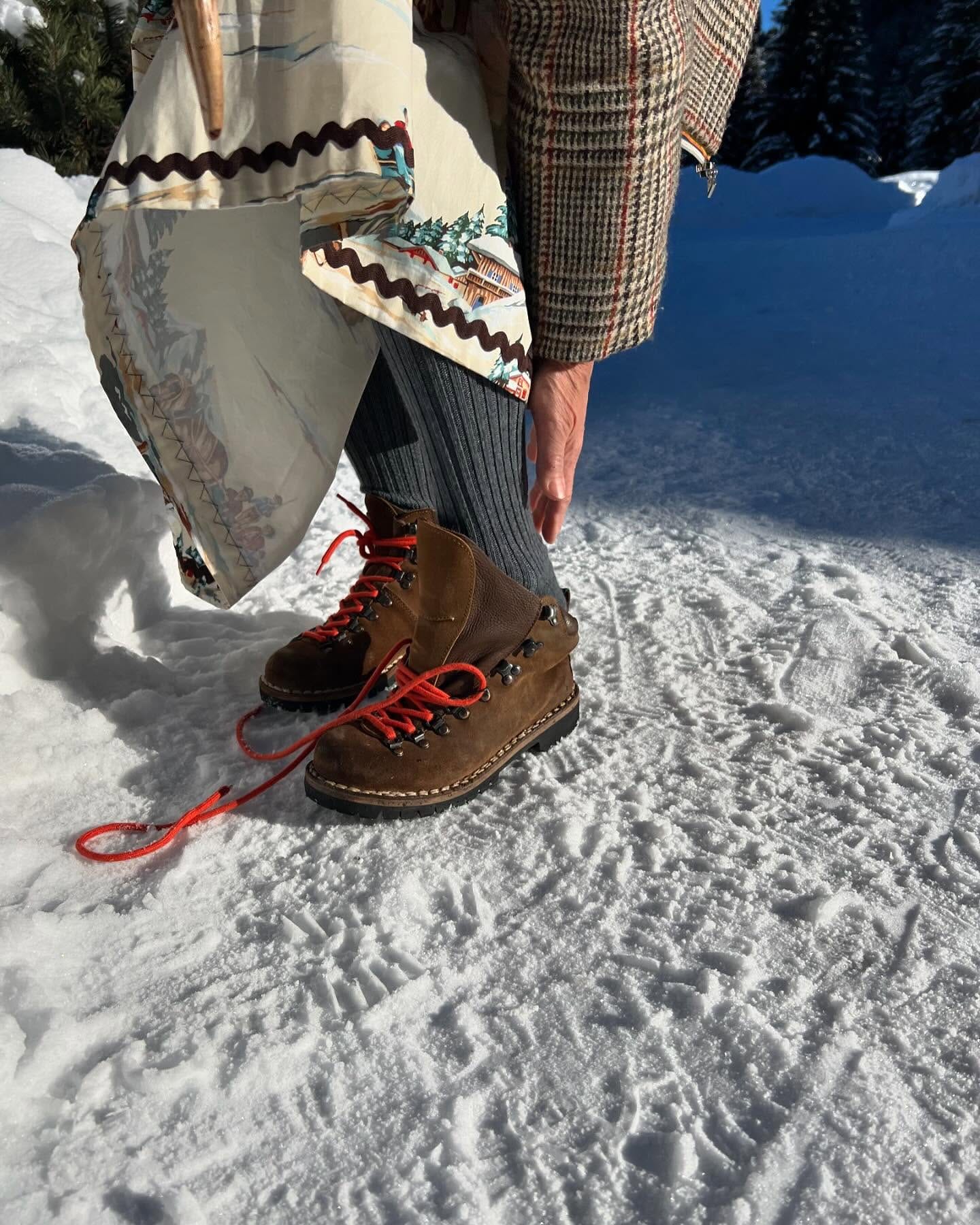Pedule di Sentieritalia: eleganza artigianale ai piedi della montagna